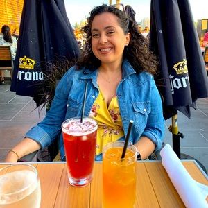 Meet your Posher, Mina